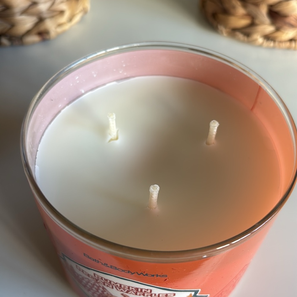 Pumpkin Pecan Waffles 3-Wick Bath & Body Works Candle - Picture 3 of 4